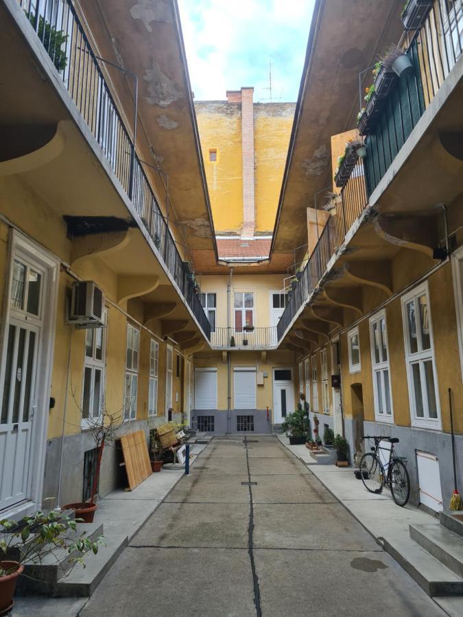 Feeling Home In The Heart Of Budapest Ngoại thất bức ảnh